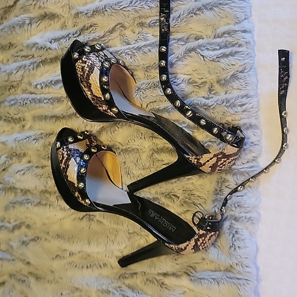 Black sole,snake upper shoe,Michael Kors - Picture 1 of 1